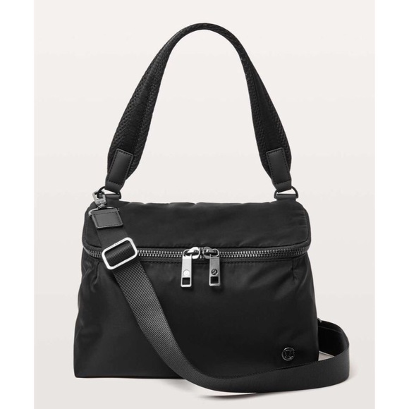 lululemon athletica Handbags - NWT Lululemon Get Set Bag 7L in Black